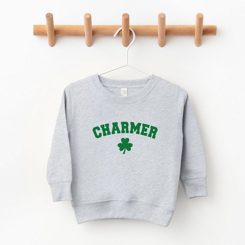 سويت شيرت جرافيكي ناعم للغاية من Juniper Shop Charmer Clover Youth