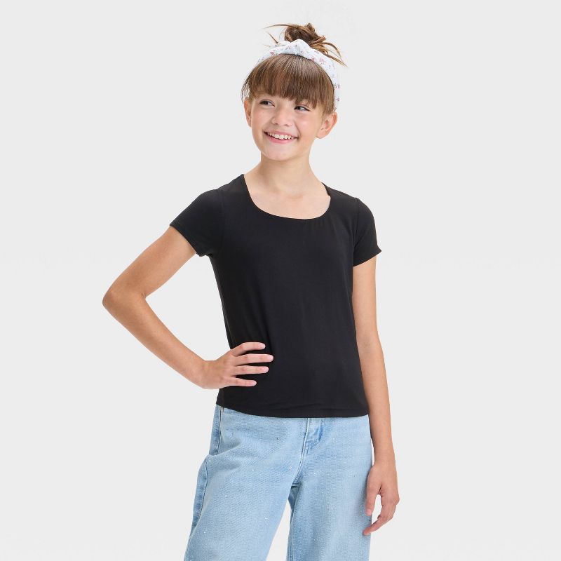 Girls' Short Sleeve Scoop Neck Super Soft T-Shirt - art class™