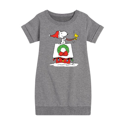 Girls' - Peanuts - Snoopy & Woodstock House Sleigh Graphic Short Sleeve Fleece Dress