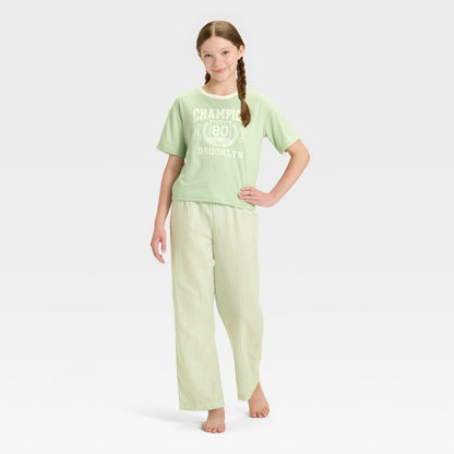 Girls' Short Sleeve T-Shirt and Flannel Pants Pajama Set - art class™