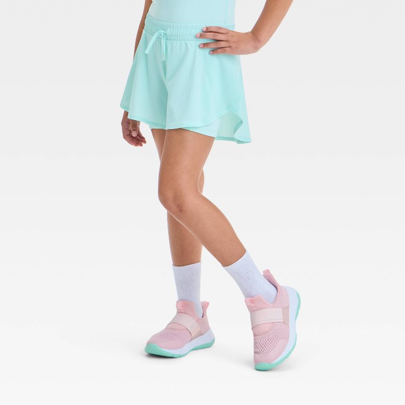 Girls' Flowy Shorts - All In Motion™