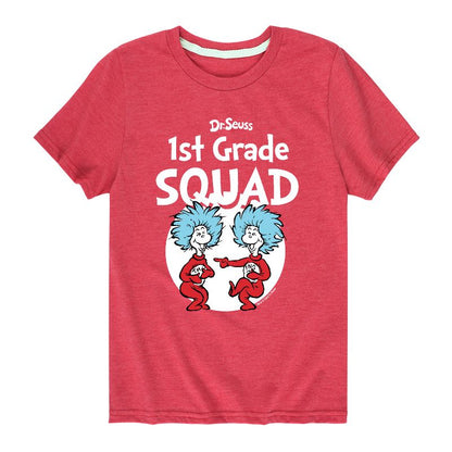 تي شيرت جرافيكي بأكمام قصيرة للأولاد من سلسلة دكتور سوس - الشيء 1 الشيء 2 الصف الأول