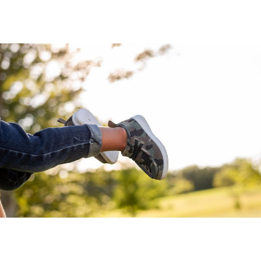حذاء رياضي سهل الارتداء للأطفال الصغار من Natural Steps - أخضر