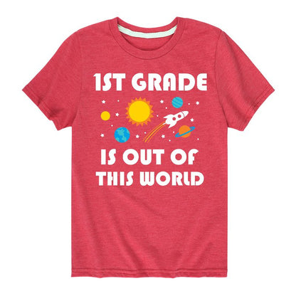 تي شيرت جرافيكي بأكمام قصيرة للصف الأول الابتدائي - رسالة فورية - من خارج هذا العالم