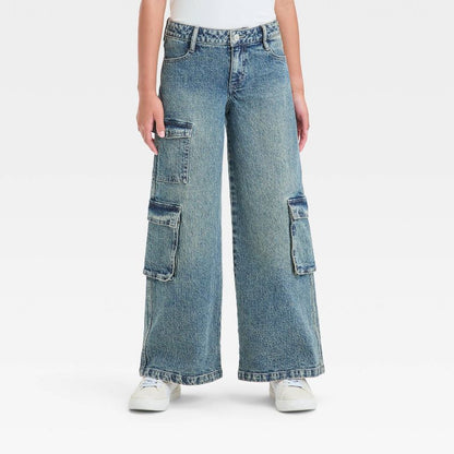 Girls' Mid-Rise Wide Leg Cargo Jeans - art class™