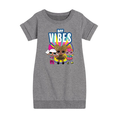 Girls' - LOL Surprise! - Bff Vibes with Queen Bee, Deva, & Neon QT Graphic Short Sleeve Fleece Dress