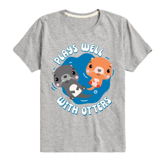 تي شيرت جرافيكي بأكمام قصيرة من فيشر برايس للأولاد - يُناسب ثعالب الماء