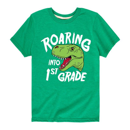 تي شيرت جرافيكي بأكمام قصيرة للأولاد - رسالة فورية - "الانطلاق نحو الصف الأول"