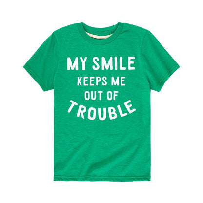 تي شيرت جرافيكي بأكمام قصيرة مطبوع عليه رسالة فورية للأولاد - ابتسامتي مشكلة