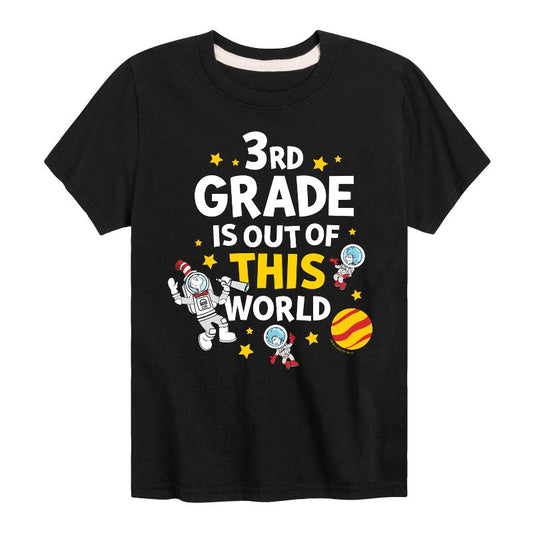 تي شيرت جرافيكي بأكمام قصيرة من Out Of This World للأولاد - دكتور سوس - الصف الثالث