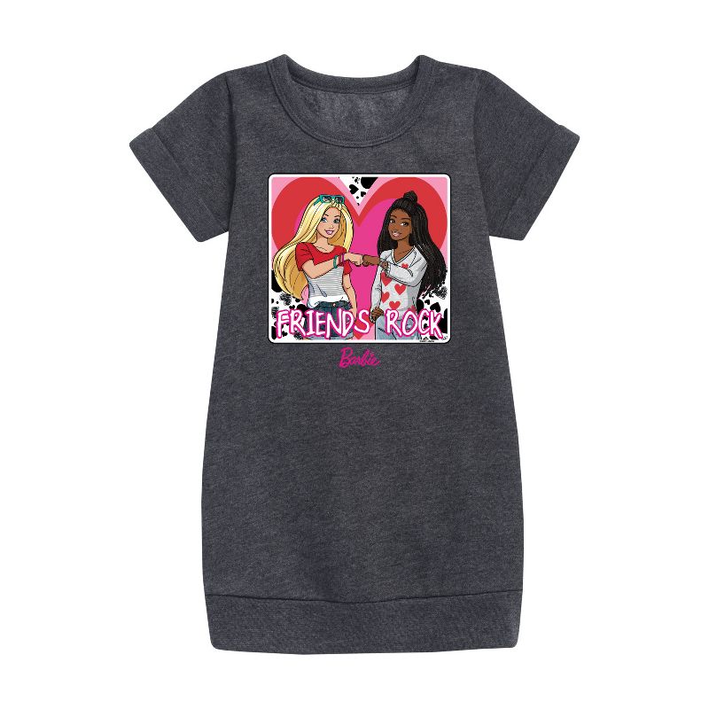 فستان باربي فريندز روك الجرافيكي بأكمام قصيرة من الصوف للبنات