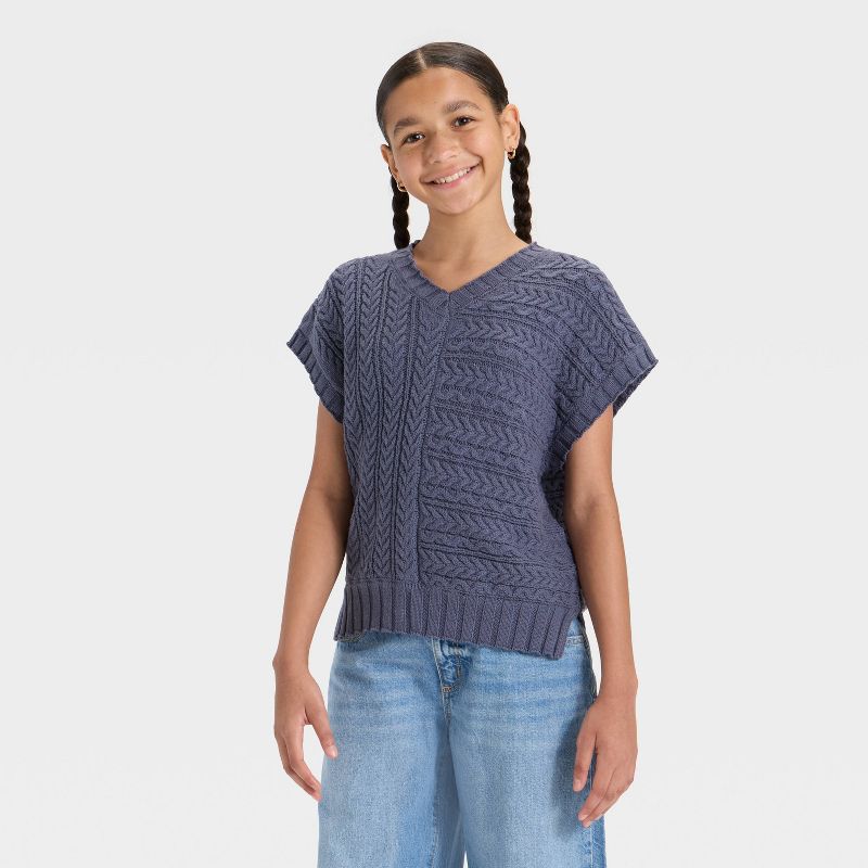 Girls' Cable Knit Pullover Sweater Vest - art class™