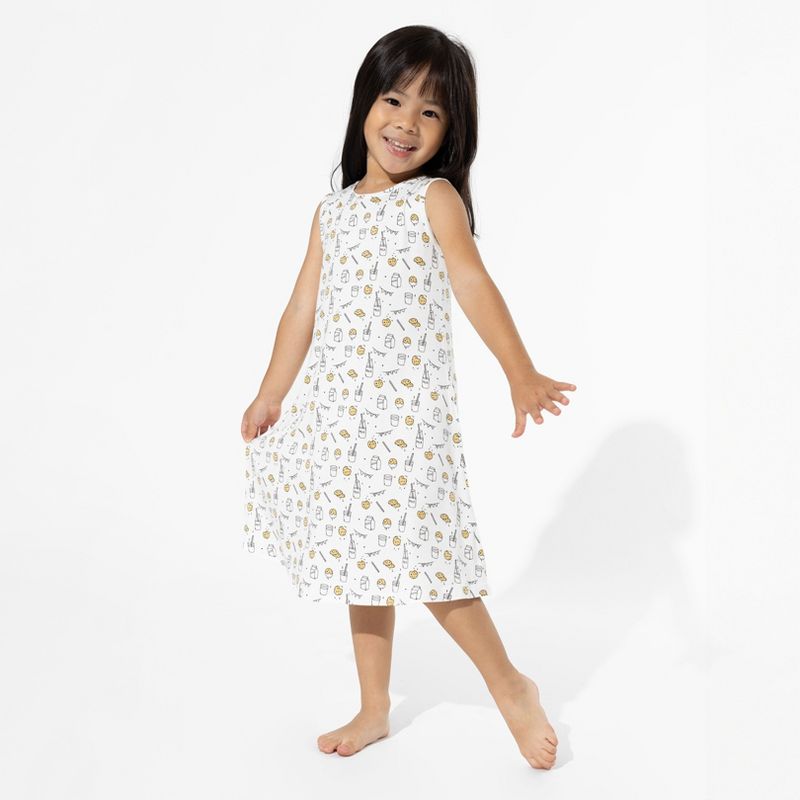 فستان بيلابو بير كيدز ميلك آند كوكيز أبيض من الخيزران للبنات بدون أكمام