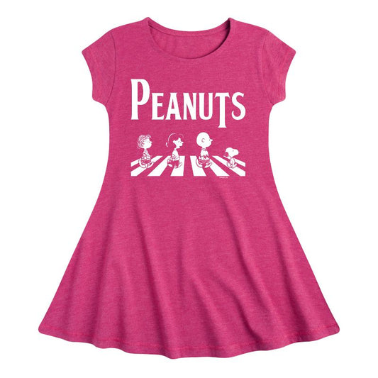 Girls' - Peanuts - Peanuts Crossing Road Fit & Flair Cap Sleeve Dress