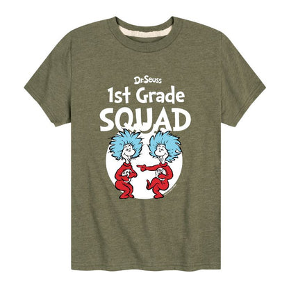 تي شيرت جرافيكي بأكمام قصيرة للأولاد من سلسلة دكتور سوس - الشيء 1 الشيء 2 الصف الأول