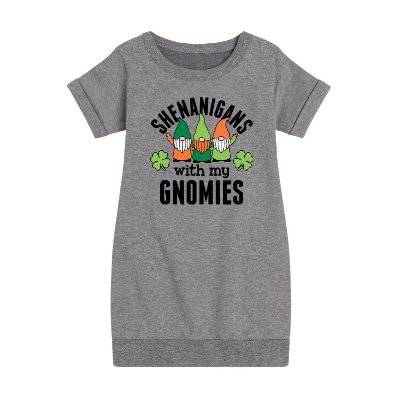 فتيات - رسالة فورية - مغامرات يوم القديس باتريك مع فستاني الصوفي قصير الأكمام من مجموعة "جنومي"