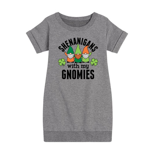 فتيات - رسالة فورية - مغامرات يوم القديس باتريك مع فستاني الصوفي قصير الأكمام من مجموعة "جنومي"