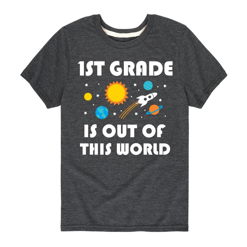 تي شيرت جرافيكي بأكمام قصيرة للصف الأول الابتدائي - رسالة فورية - من خارج هذا العالم