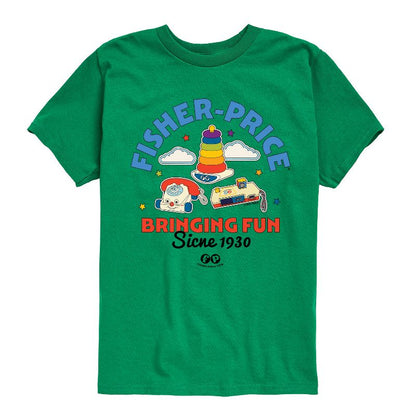تي شيرت جرافيكي بأكمام قصيرة للأولاد من فيشر برايس - ألعاب تجلب المرح منذ عام ١٩٣٠