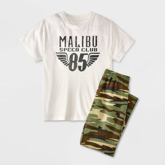 طقم بيجامة للأولاد من Malibu Racing بأكمام قصيرة وبنطلون - أبيض