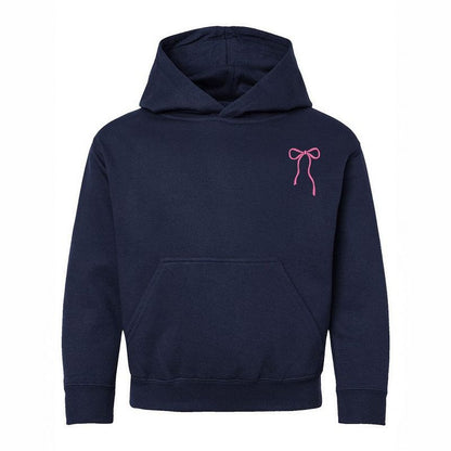 هودي جرافيكي للشباب بفيونكة رفيعة مطرزة من متجر جونيبر