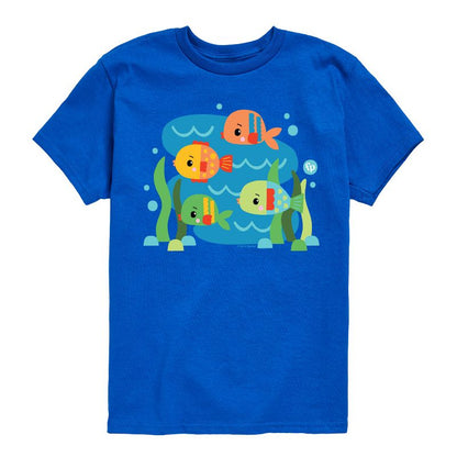 تي شيرت فيشر برايس للأولاد بأكمام قصيرة ورسومات جرافيكية