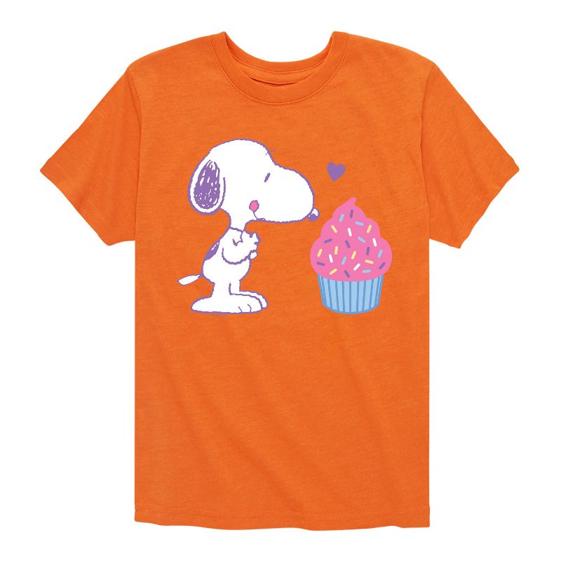 تي شيرت جرافيكي بأكمام قصيرة وطبعة كب كيك على شكل قلب سنوبي للأولاد - الفول السوداني