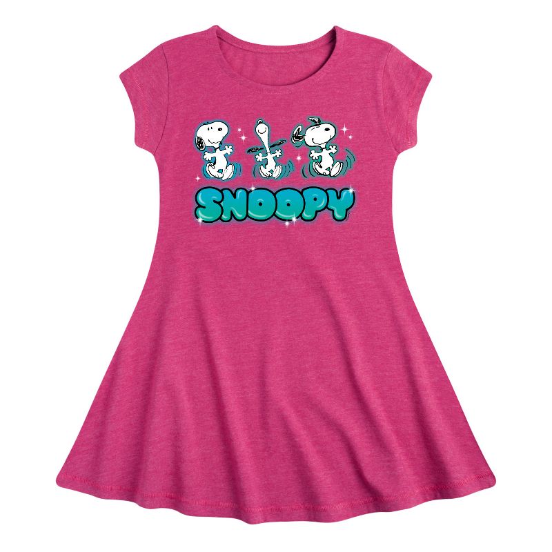 فستان سنوبي بأكمام قصيرة بتصميم "بيناتس" للفتيات