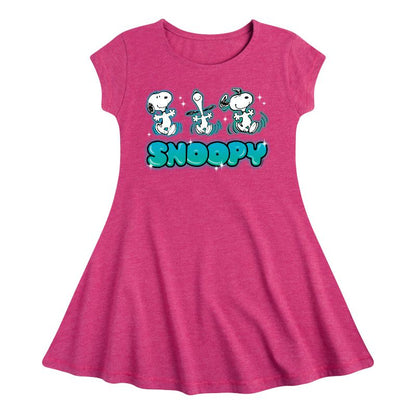 فستان سنوبي بأكمام قصيرة بتصميم "بيناتس" للفتيات