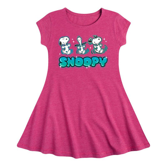 فستان سنوبي بأكمام قصيرة بتصميم "بيناتس" للفتيات