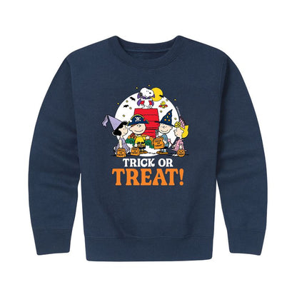 Boys' - Peanuts - Trick Or Treat Moonlight Graphic Long Sleeve Fleece Sweatshirt
