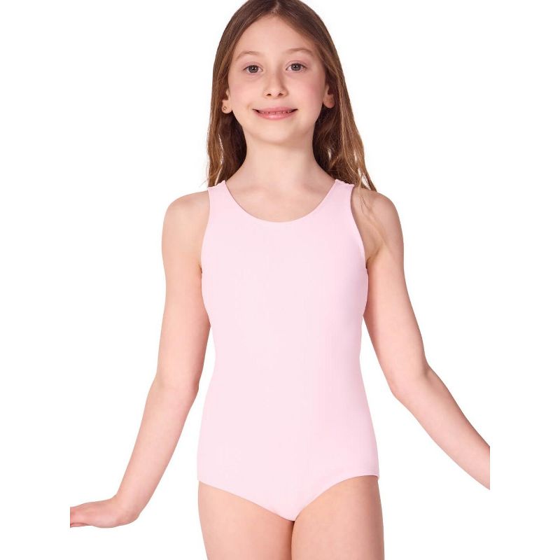 لباس ضيق من نوع "نجمة المستقبل" للفتيات من "كابيزيو"