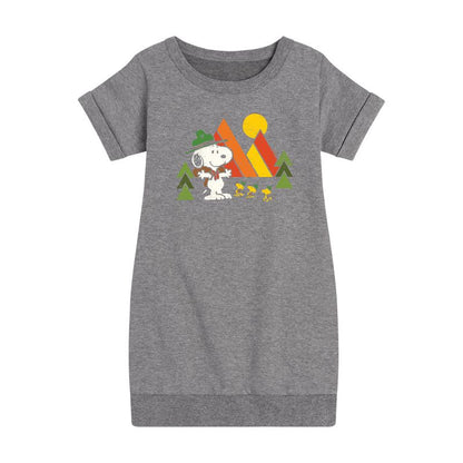 فستان بناتي من الصوف بأكمام قصيرة من مجموعة "Peanuts" بتصميم "Retro Trailblazers"