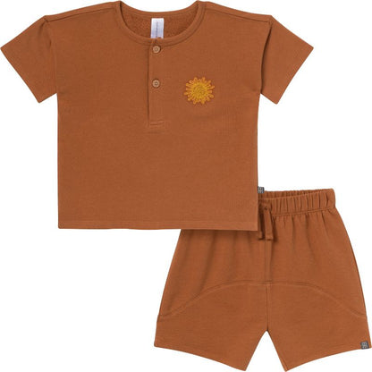 طقم قميص وشورت Henley من قطعتين للأولاد الصغار من Modern Moments™ من Gerber
