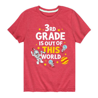 تي شيرت جرافيكي بأكمام قصيرة من Out Of This World للأولاد - دكتور سوس - الصف الثالث