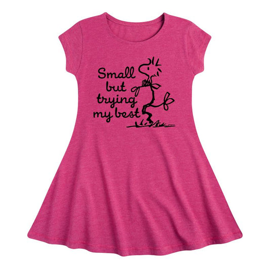 فستان بناتي - بينتس - وودستوك - صغير، لكني أحاول قدر الإمكان أن يكون ملائمًا وأنيقًا، بأكمام قصيرة