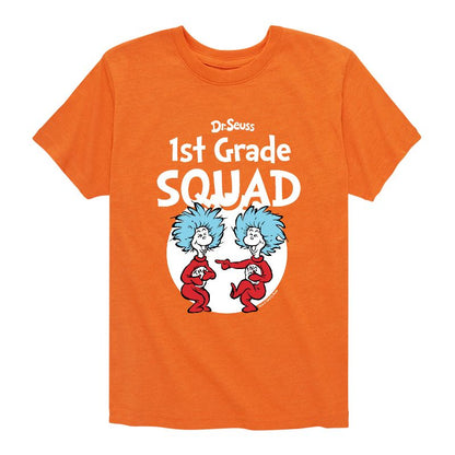 تي شيرت جرافيكي بأكمام قصيرة للأولاد من سلسلة دكتور سوس - الشيء 1 الشيء 2 الصف الأول