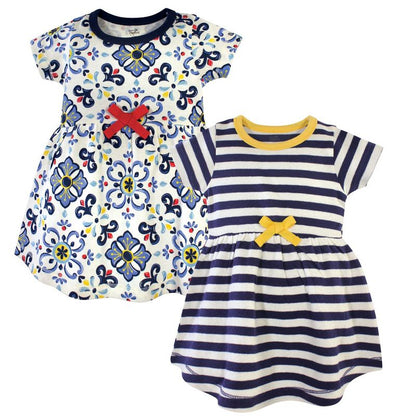 فستان قصير الأكمام من مجموعة "أصدقاء محبوبون، لمستهم الطبيعة" - قطعتان