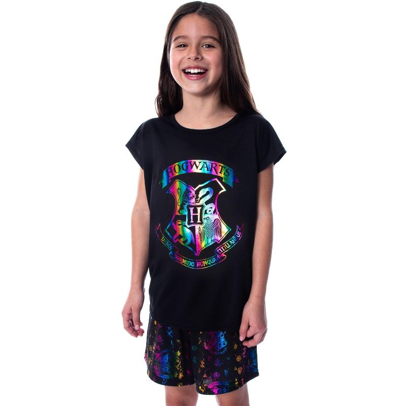 Harry Potter Girls' Hogwarts Rainbow Hologram Shirt and Shorts Pajama Set Black