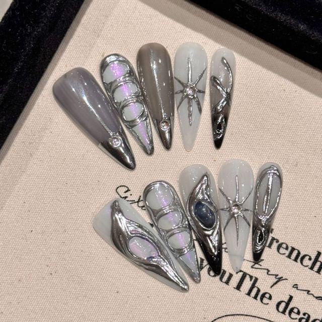 1862 - Silver & White - L