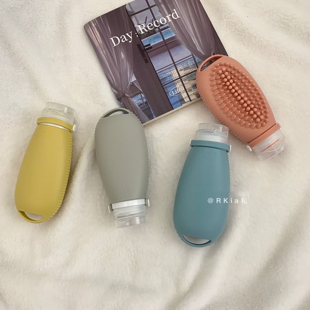 Minbrogy, 2 in 1 Silicone Travel Container with Head Scalp Brush