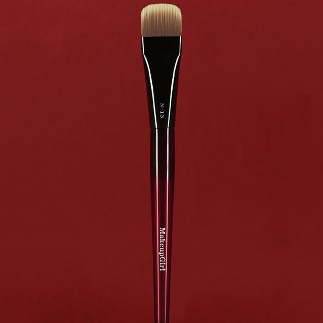 Hepius, Flat Foundation Brush