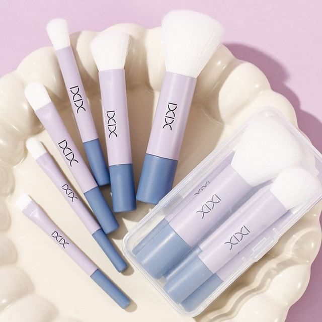 xixi, Set of six: Portable Mini Make Up Brush