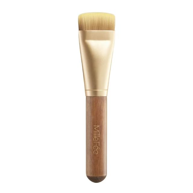 102 Flat Foundation Brush
