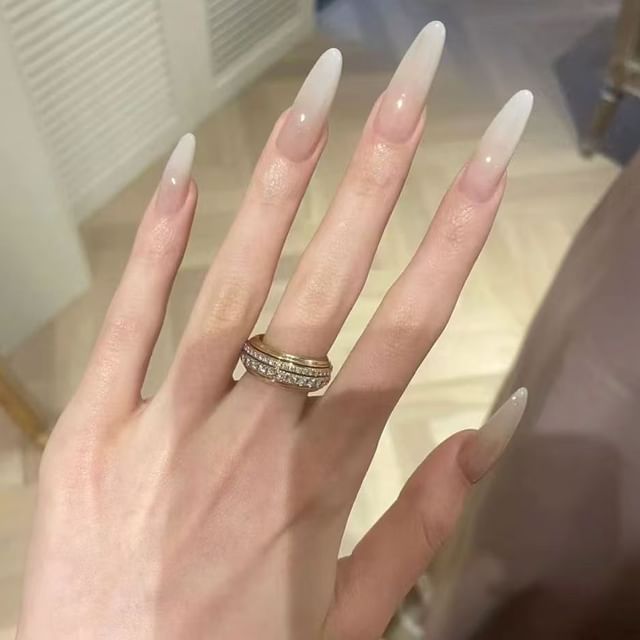 S234 - Nude & White - M