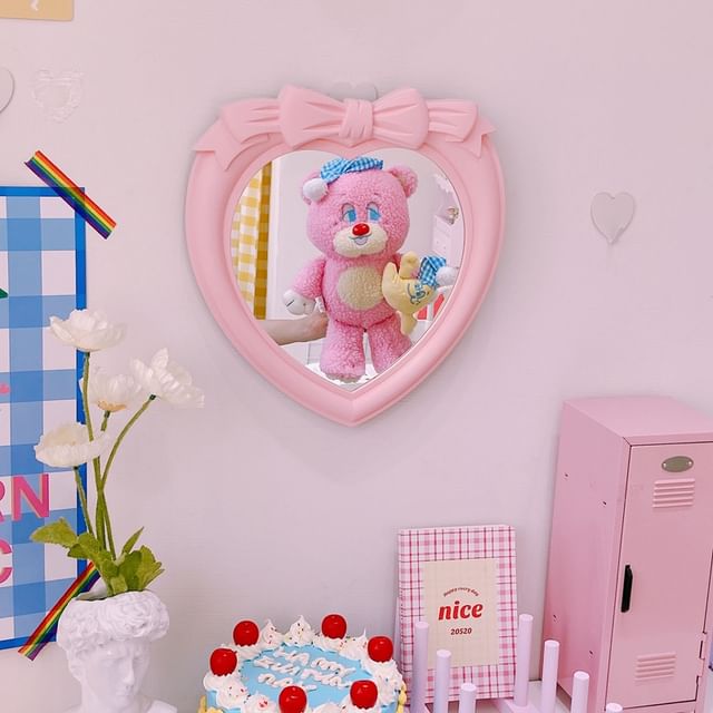 Momoi, Bow Heart Mirror