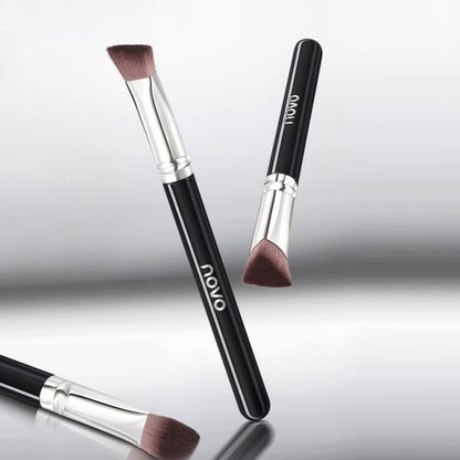 NOVO, Triangle Iron Highlighting Brush