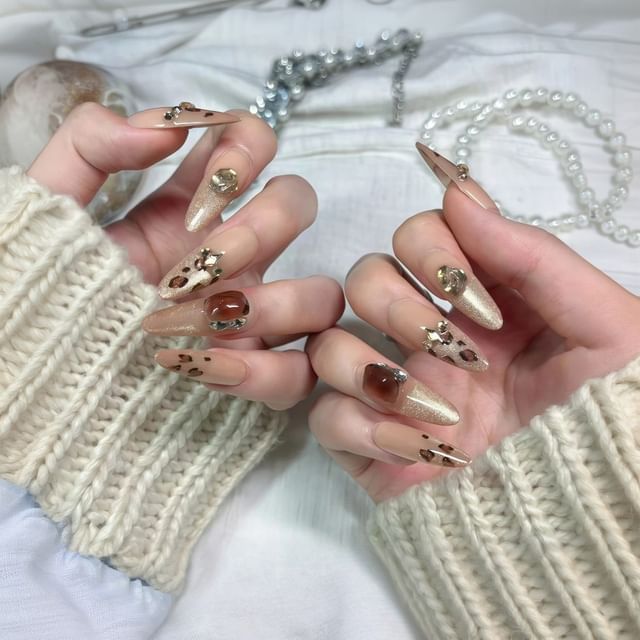 X203 - Brown & Gold - M