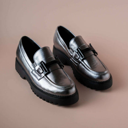 women's metallic loafer in silver