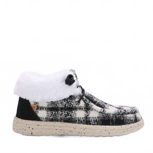 US 6 - black plaid